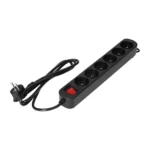 Predlžovací kábel s 6  2P+E, s centrálnym vypínačom, 3m H05VV-F 3x1.0mm², Imax=10A, plochá sieťka, čierna