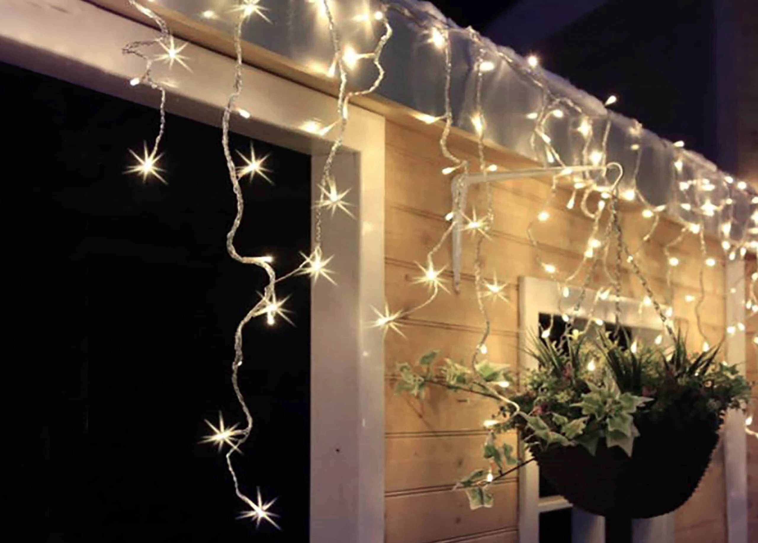 Solight LED vianočné záves Solight LED vianočné záves, cencúle, 360 LED, 9m x 0,7m, prívod 6m, vonkajšie, teplé biele svetlo – Obrázok 1