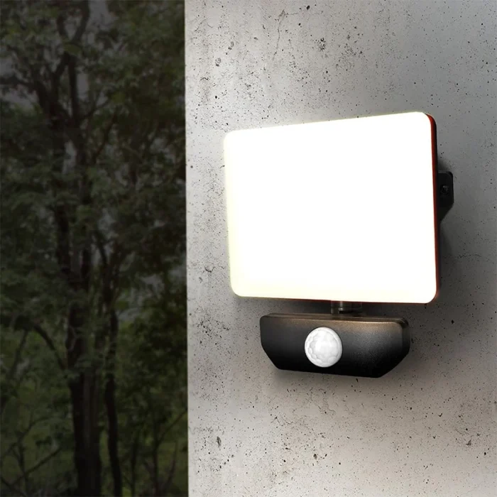 Solight LED reflektor Quick so senzorom, 10W, 850lm, 4000K, IP44, čierny – Obrázok 3