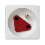 Zásuvka, K45, DATA s uzemňovacím kolíkom, 16A, 250V, pružinové svorky, 45×45mm, čisto biela