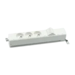 Štandardný zásuvkový blok: 3x 250V typ E + 2x zásuvka RJ45, skrutkové svorky, biela