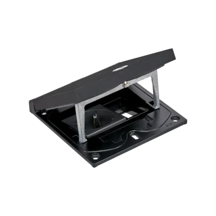 Vklad podlahovej krabice, čierny, IP66, IK08, 1,5×K45, zásuvka typ F (schuko), modul 22,5 x 45 mm s držiakom Keyston pre RJ45 alebo multimediálne konektory, zámok pre imbusový kľúč